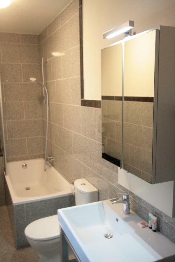 Amosa Centre Gerardrie 17 Apartment *